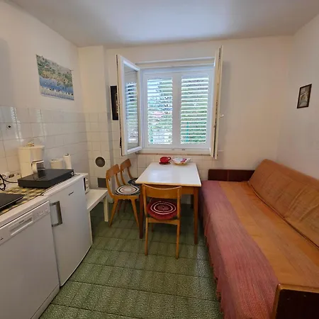 Apartment 23 *