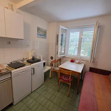 23 Apartment *